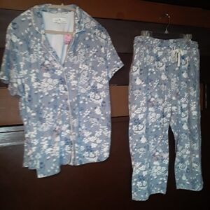 3X Feminine Karen Neuburger Blue/grey Floral gorgeous Short sleeve Pajama set